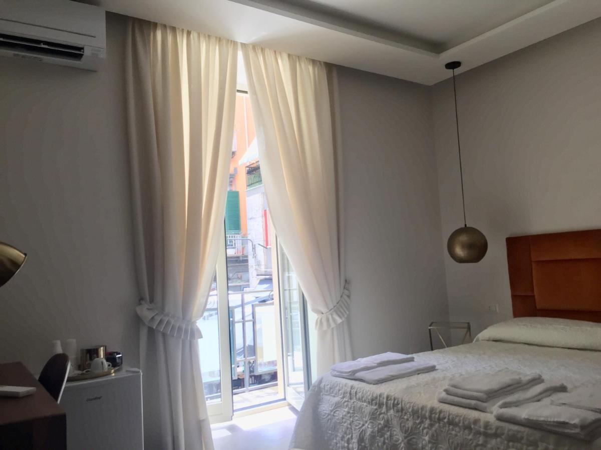 Hotel “A Piazzetta” Neapol Zewnętrze zdjęcie